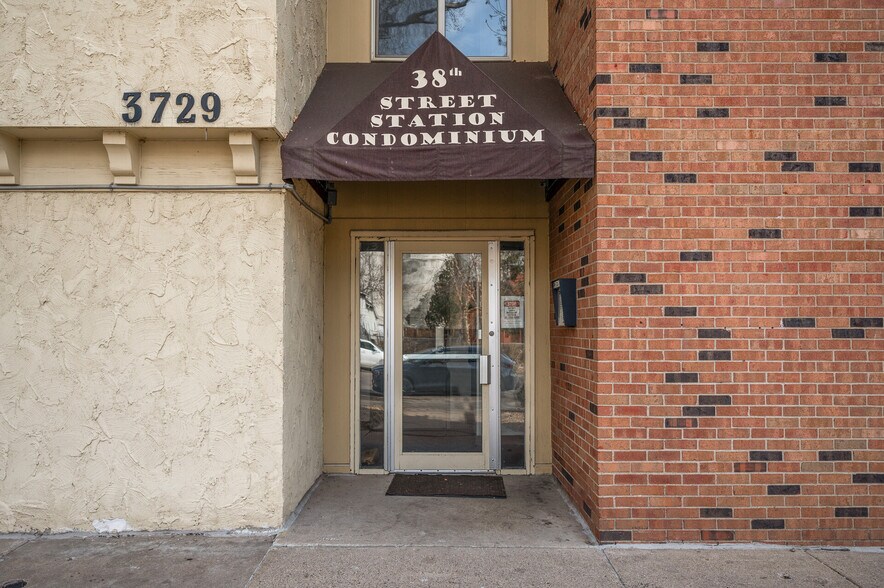 Building Photo - 3729 Snelling Ave