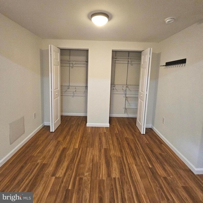 Building Photo - 2509 Foxcroft Way