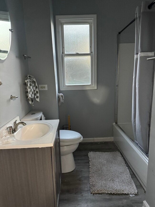 Building Photo - 229 155th St