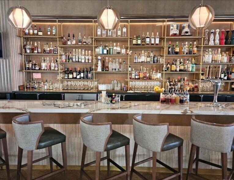 Building Photo - 1562 Camino Del Mar