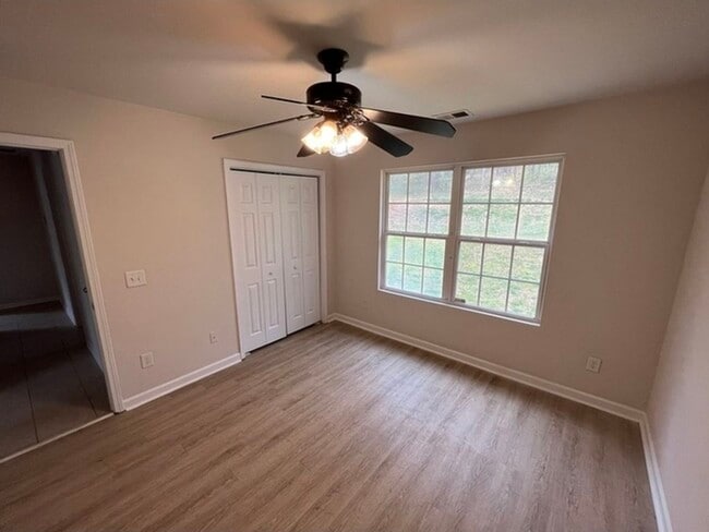 Building Photo - 6950 Sawnee Terrace