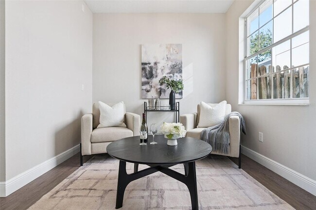 Building Photo - 1209 Cathcart Cir