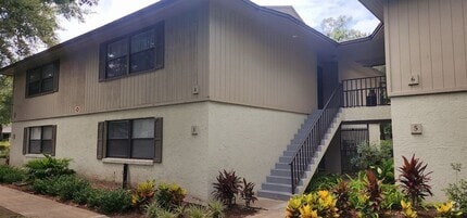 Building Photo - St Augustine Shores Gem! 2 Bed-2 Bath 1st ...