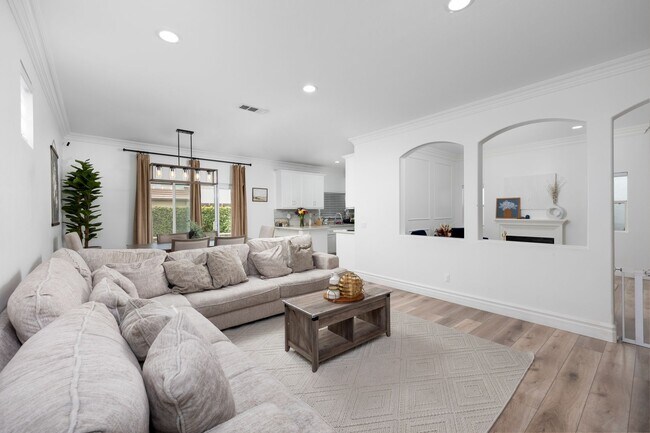 Building Photo - Beautiful 4-Bedroom Home in Chino – Ready for Move-In!