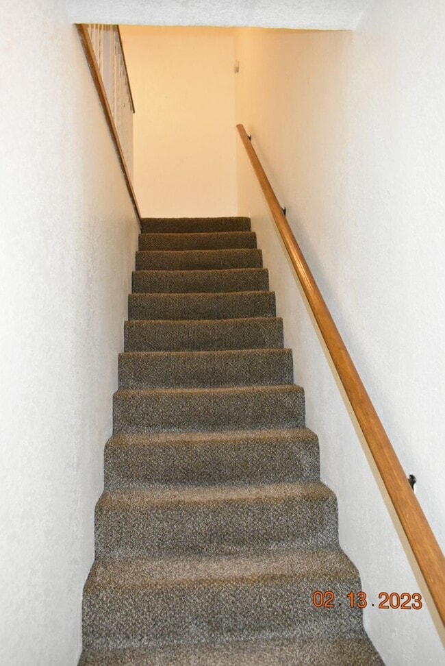 Building Photo - Cozy 3 bed 2 bath