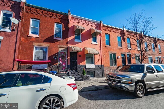 Building Photo - 833 N Markoe St