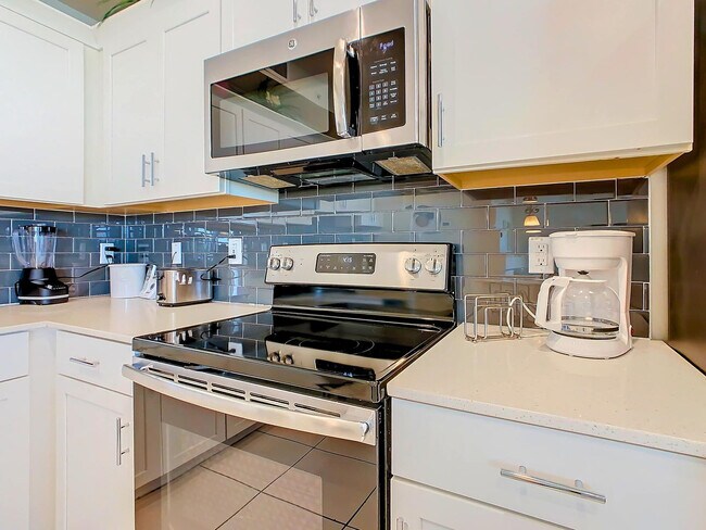 Building Photo - 4784 Clock Tower Dr