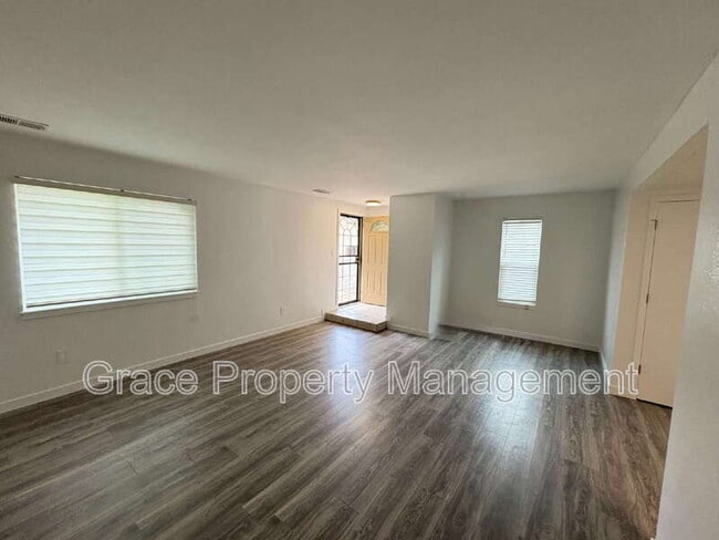 Building Photo - 2241 Coronado Pkwy N
