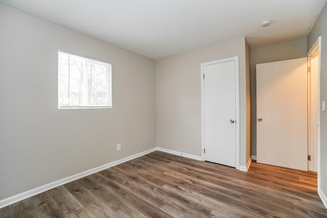Building Photo - 2832 Azelda St