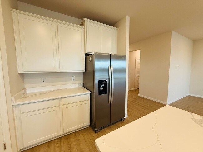 Building Photo - New build -  Be the 1st to move into this 4 bedroom home in Parish!