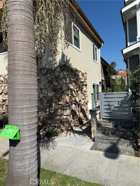 Primary Photo - 222 8th St