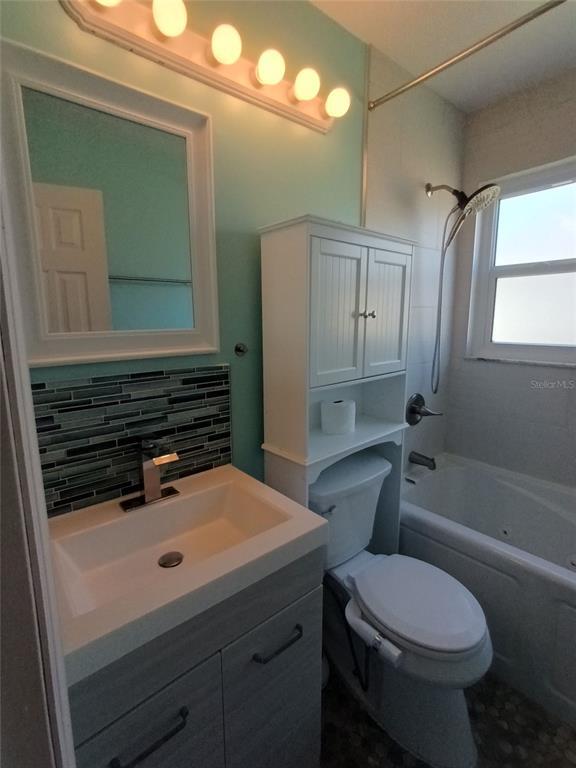 Building Photo - 1025 Kelsey Ave