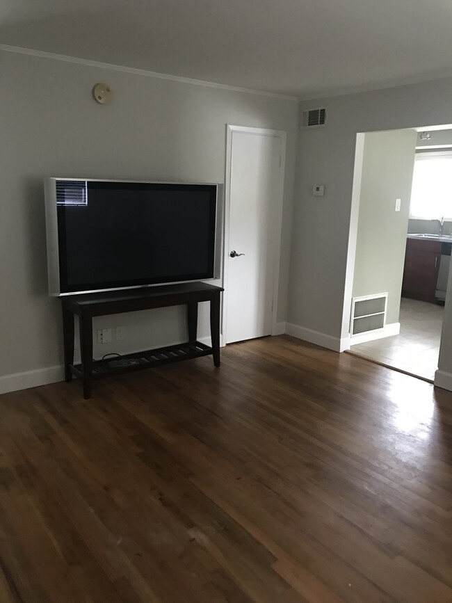 Living Room - 453 Greenwood Ave NE