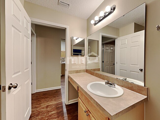 Building Photo - 13994 Fish Eagle Drive East
