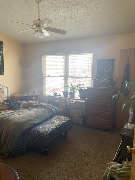 Bedroom 2 - 957 Boston Way