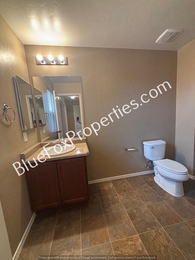 Building Photo - 6959 S Red Maids Dr