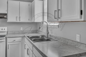 Building Photo - 2526 Highland Trace Dr