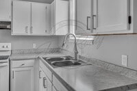 Building Photo - 2526 Highland Trace Dr