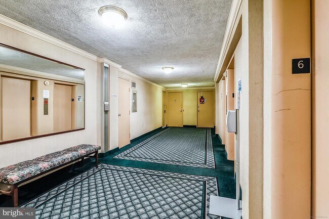 Building Photo - 10201 Grosvenor Pl