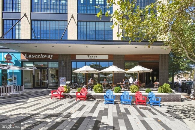 Building Photo - 1220 N Fillmore St