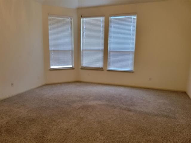 Building Photo - 508 Hummingbird Dr