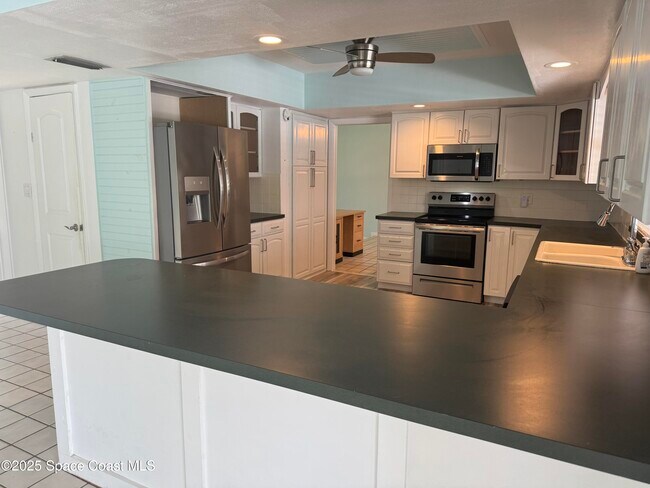 Building Photo - 459 Nikomas Way