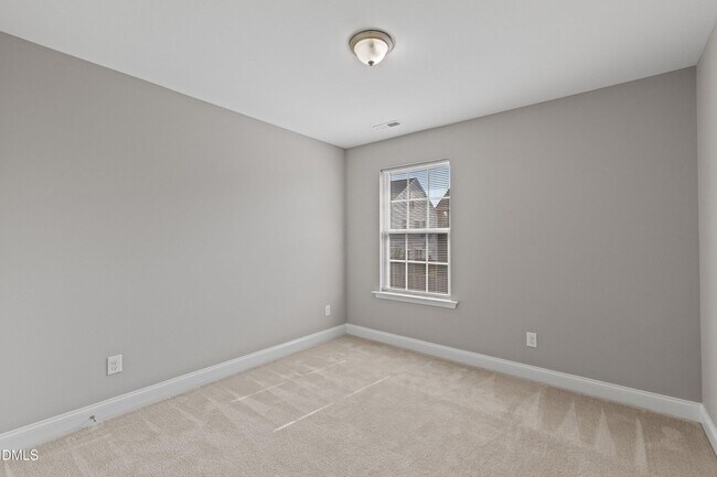 Building Photo - 188 Outwater Ridge Dr