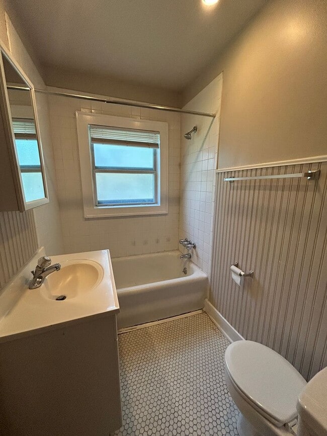 Building Photo - Charming 3-Bed Home with Porch & Hardwood ...