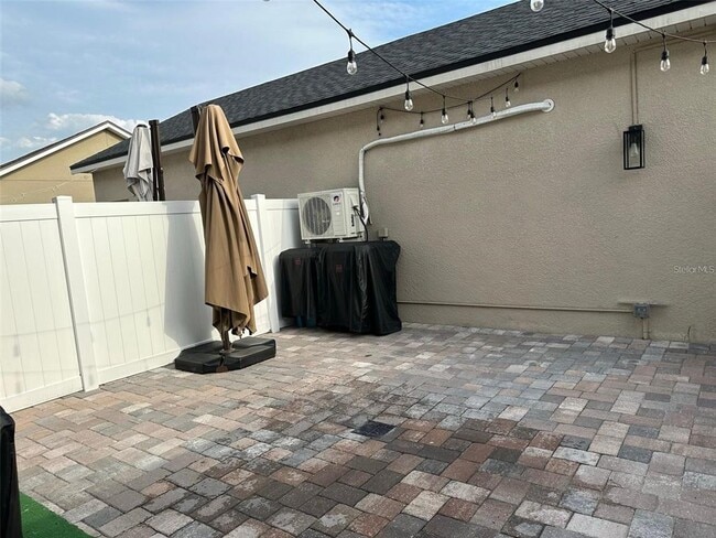 Building Photo - 11964 Founders St