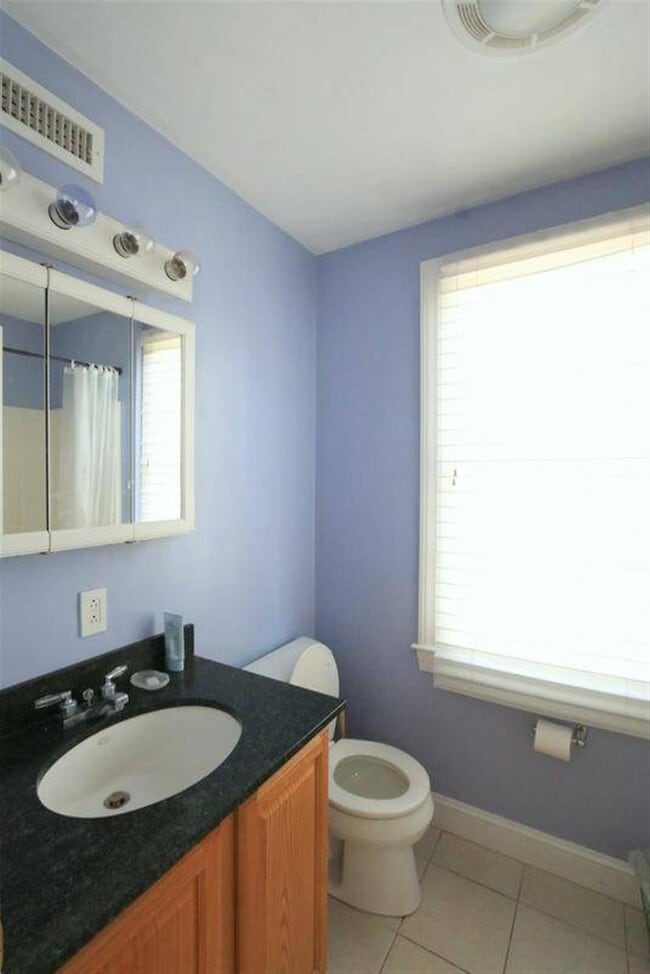 Building Photo - 86 Winter St