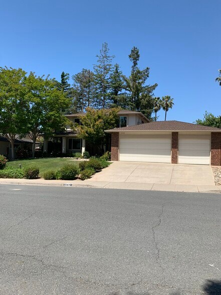 Building Photo - 1819 Yolanda Cir