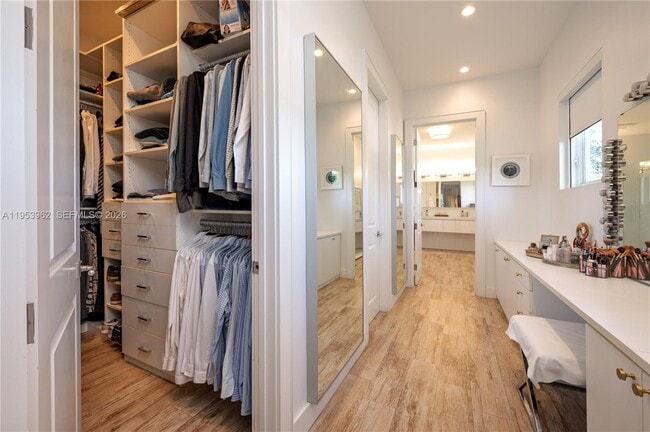 Building Photo - 6355 SW 114th St