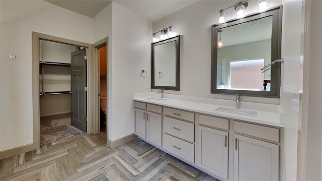 Building Photo - 6516 Bentley Dr