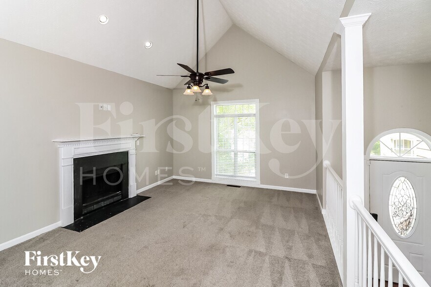Building Photo - 2620 Windage Dr SW