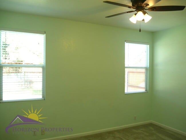 Building Photo - Bright Open 2 Bed 2 Bath 1,043 Sq Ft Antelope home