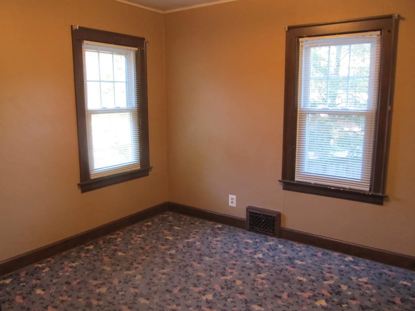 Building Photo - 719 Homecrest Ave