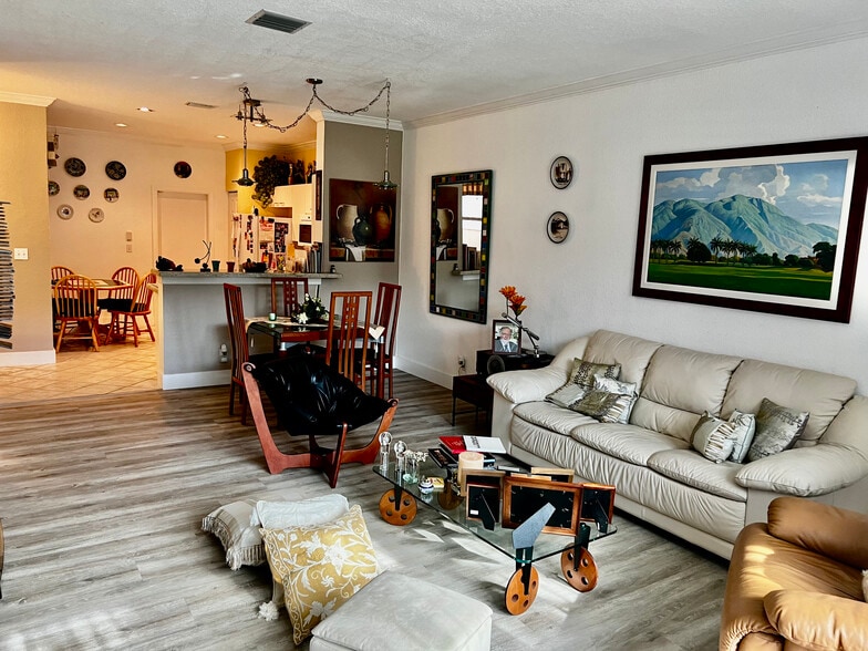 Building Photo - 2122 Pasa Verde Ln