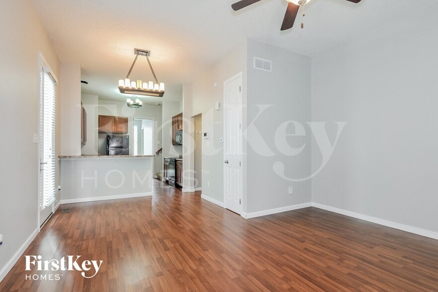 Building Photo - 3455 Hiram St