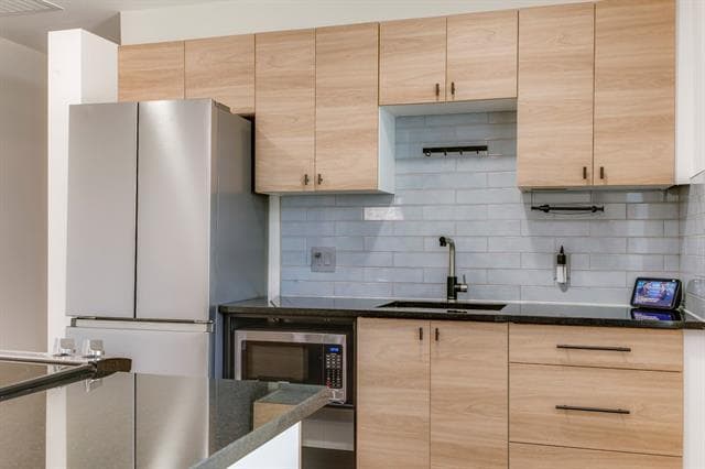 Building Photo - 1903 Harlandale Ave