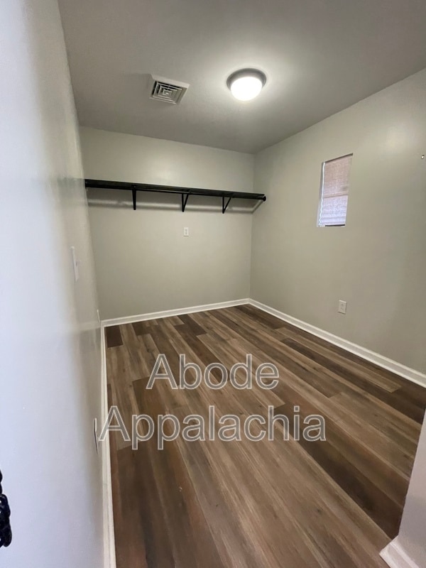 Building Photo - 1231 Collins Hwy