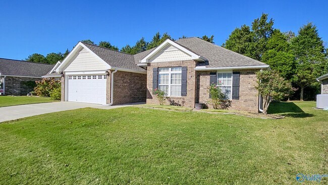 Primary Photo - 111 Artesian Ln NW