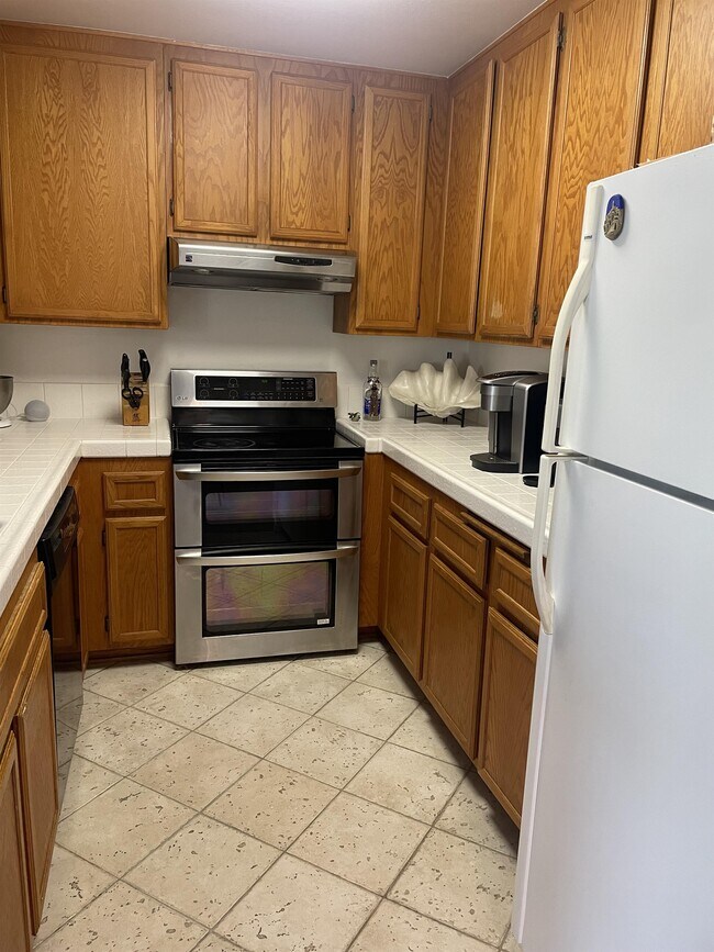 Building Photo - 3463 Caminito Sierra