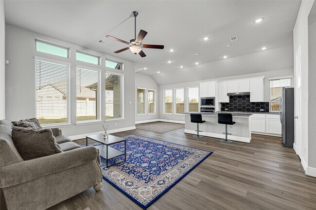 Building Photo - 430 Rita Blanca Dr