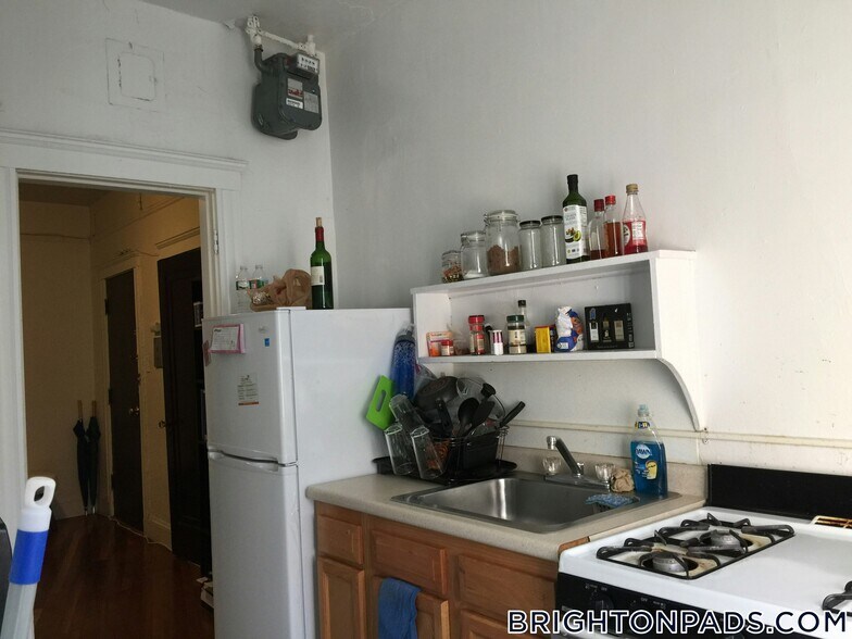 Building Photo - 66 Chiswick Rd