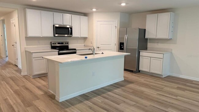 Building Photo - 8407 Clearway Dr