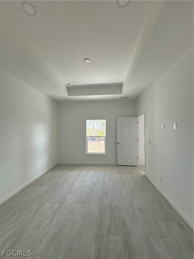 Building Photo - 3005 31st St W