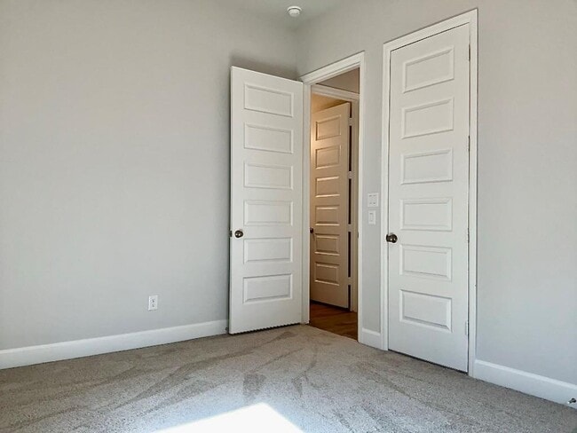 Building Photo - 1636 Laverne Mitchell st