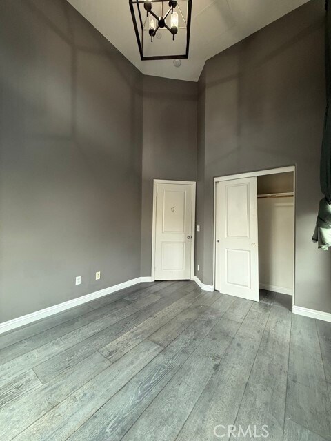 Building Photo - 422 W Rte 66