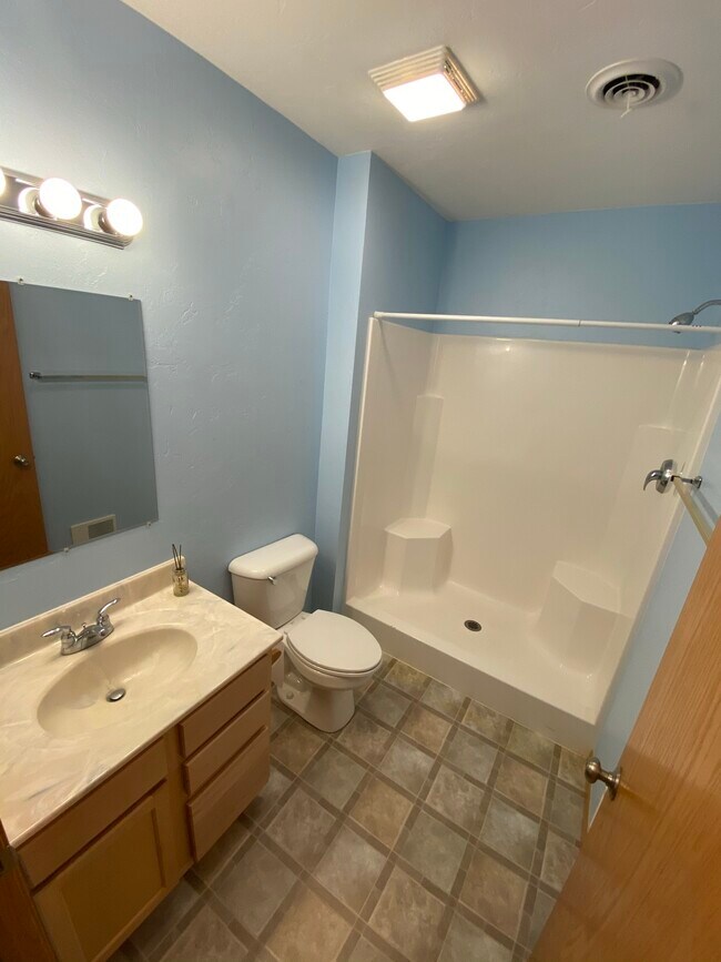 Building Photo - 5236 Sassafras Dr