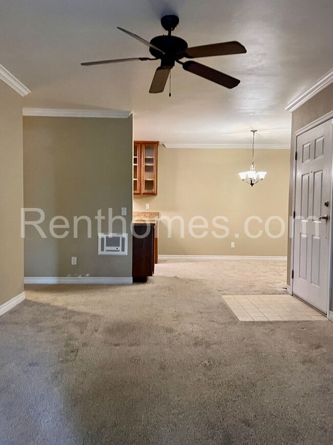 Building Photo - 9929 Azuaga St